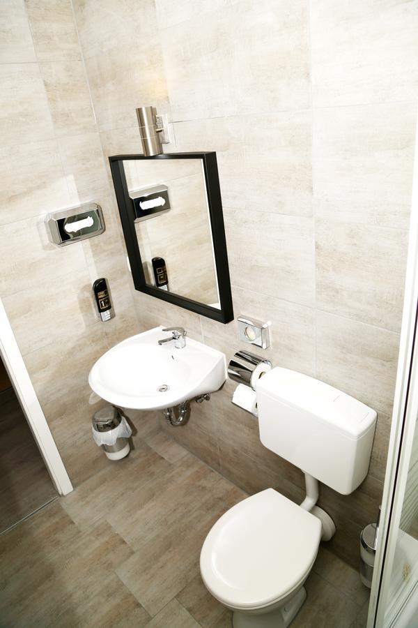 Main Hotel Frankfurt City 美因河畔法兰克福 外观 照片